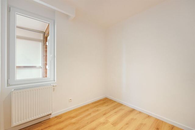 7883 18